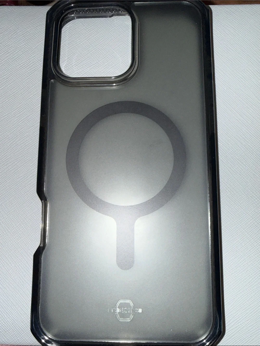 speck Clear Black MagSafe-Compatible Phone Case